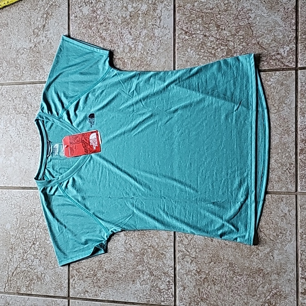The North Face Amp V-neck Tee